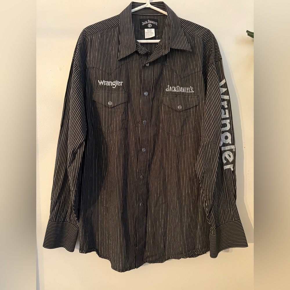Wrangler Jack Daniel’s No 7  Black Pinstripe Button-Up Shirt Size XL
